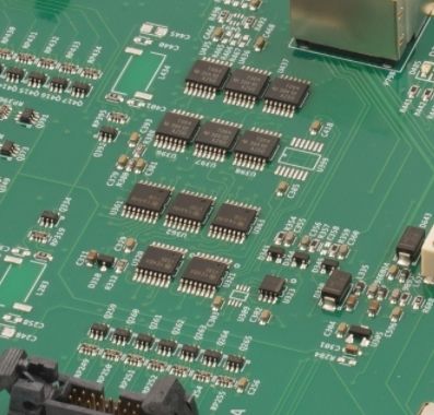 Dobra cena 4-warstwowe płyty PCB EMS PCBA z FR4 TG135 1,6 mm z wykończeniem powierzchni ENIG w Internecie